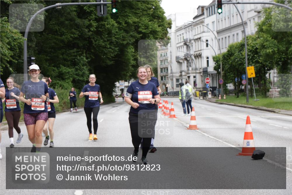 14.06.2026 - REWE Women's Run Jannik Wohlers http://msf.ph/oto/9812823 14.06.2026 11:05:48 Laufen 5678, 6059, 57, 1, 7 meine-sportfotos.de