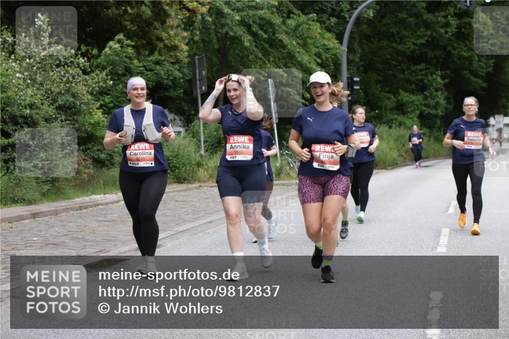 14.06.2026 - REWE Women's Run Jannik Wohlers http://msf.ph/oto/9812837 14.06.2026 11:05:50 Laufen 6033, 5645, 57, 6678 meine-sportfotos.de