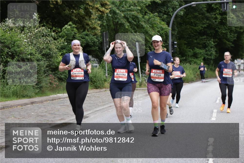 14.06.2026 - REWE Women's Run Jannik Wohlers http://msf.ph/oto/9812842 14.06.2026 11:05:50 Laufen 5678, 7, 6033, 657, 57, 5645 meine-sportfotos.de