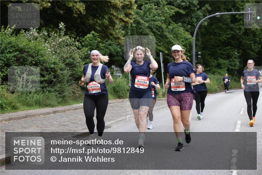 14.06.2026 - REWE Women's Run Jannik Wohlers http://msf.ph/oto/9812849 14.06.2026 11:05:50 Laufen 6033, 5645, 5678 meine-sportfotos.de