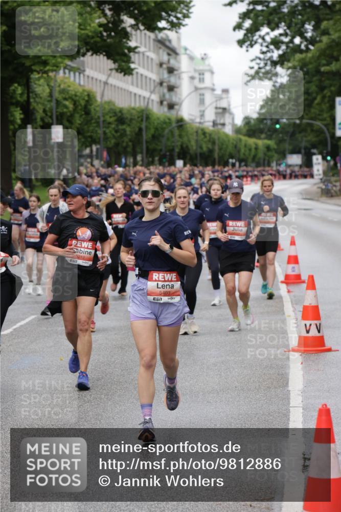 14.06.2026 - REWE Women's Run Jannik Wohlers http://msf.ph/oto/9812886 14.06.2026 10:39:20 Laufen 5212, 57, 5403, 7 meine-sportfotos.de