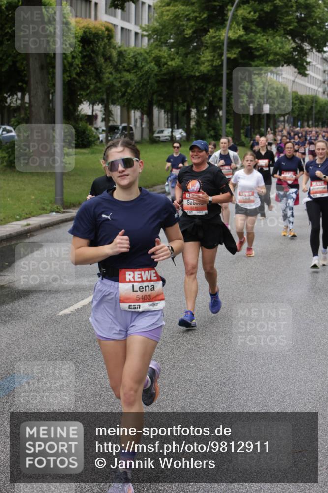 14.06.2026 - REWE Women's Run Jannik Wohlers http://msf.ph/oto/9812911 14.06.2026 10:39:23 Laufen 5403, 7, 5212 meine-sportfotos.de