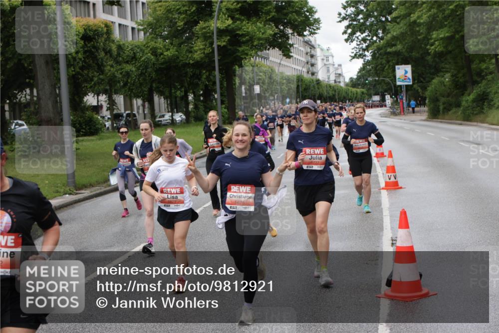 14.06.2026 - REWE Women's Run Jannik Wohlers http://msf.ph/oto/9812921 14.06.2026 10:39:25 Laufen 5675, 6777, 57 meine-sportfotos.de