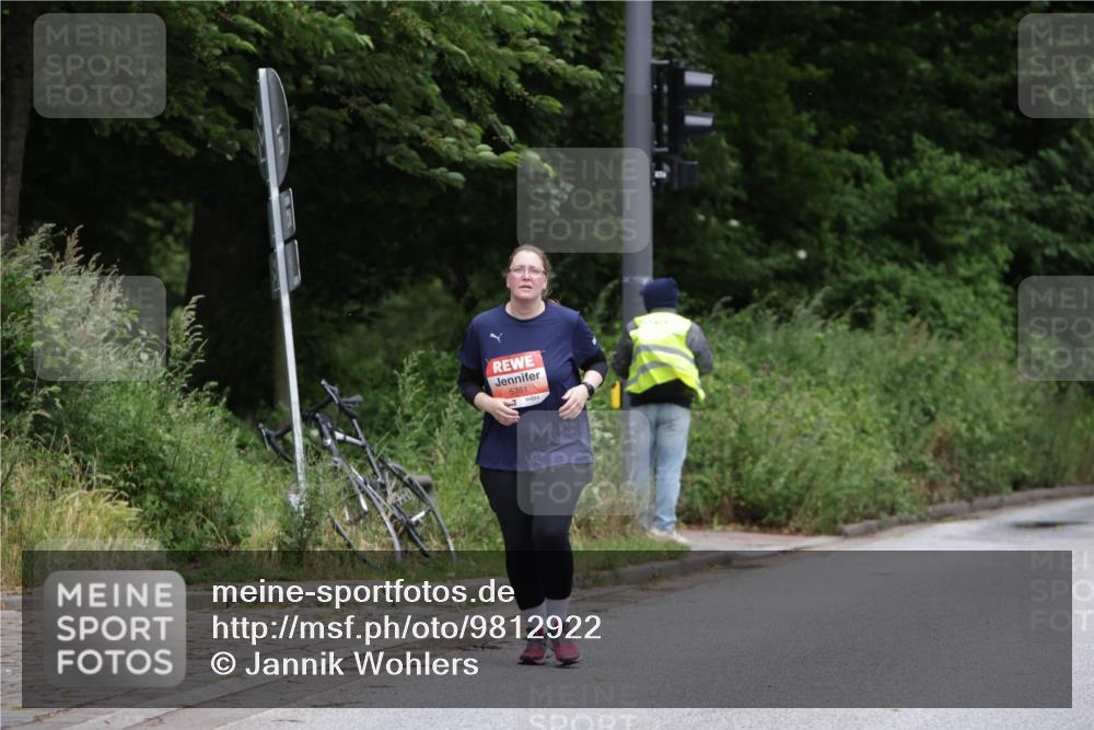 14.06.2026 - REWE Women's Run Jannik Wohlers http://msf.ph/oto/9812922 14.06.2026 11:05:59 Laufen 5781 meine-sportfotos.de