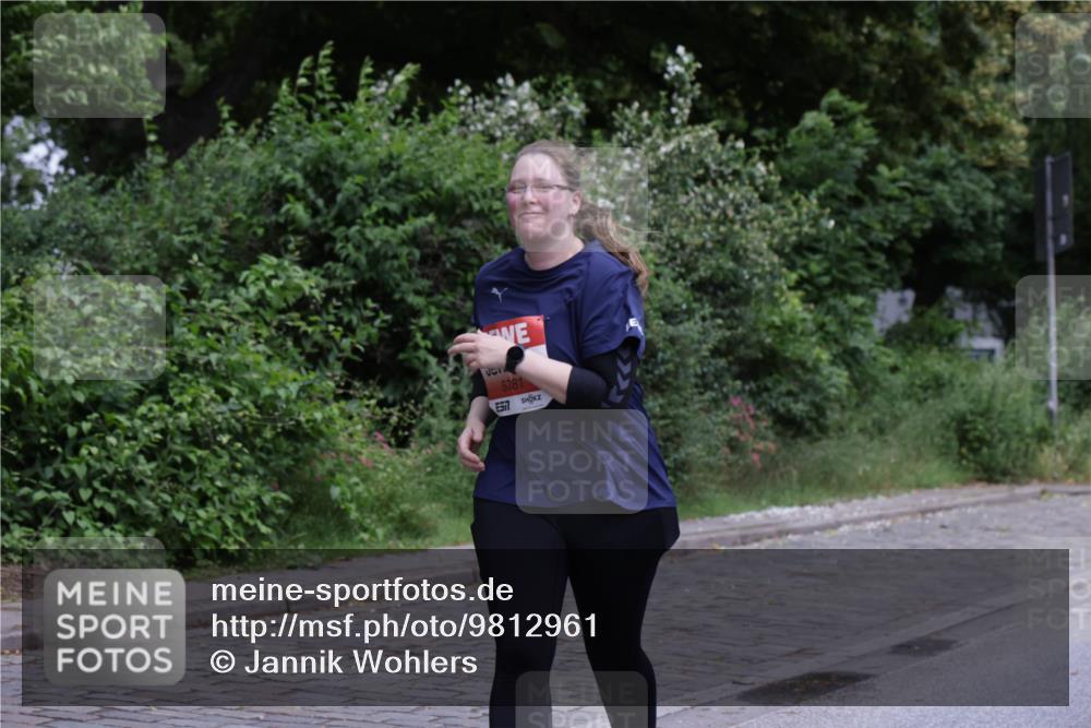 14.06.2026 - REWE Women's Run Jannik Wohlers http://msf.ph/oto/9812961 14.06.2026 11:06:07 Laufen 5781 meine-sportfotos.de