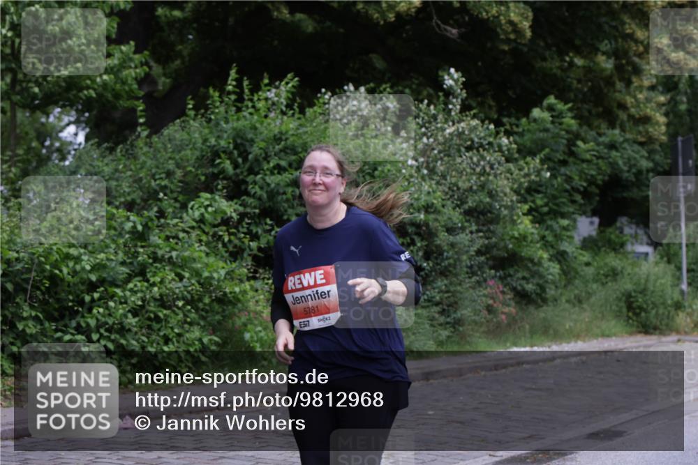 14.06.2026 - REWE Women's Run Jannik Wohlers http://msf.ph/oto/9812968 14.06.2026 11:06:07 Laufen 577, 5781 meine-sportfotos.de