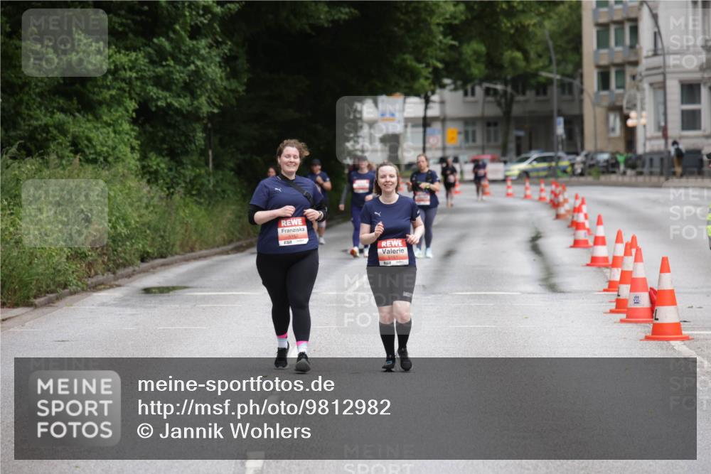 14.06.2026 - REWE Women's Run Jannik Wohlers http://msf.ph/oto/9812982 14.06.2026 11:06:15 Laufen 5151 meine-sportfotos.de