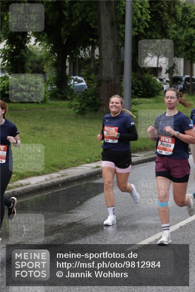 14.06.2026 - REWE Women's Run Jannik Wohlers http://msf.ph/oto/9812984 14.06.2026 10:39:33 Laufen 5112, 5233 meine-sportfotos.de