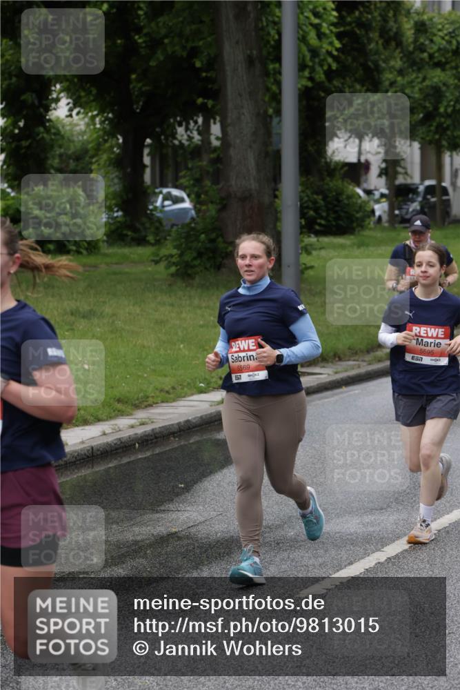 14.06.2026 - REWE Women's Run Jannik Wohlers http://msf.ph/oto/9813015 14.06.2026 10:39:35 Laufen 5569, 657, 5595 meine-sportfotos.de