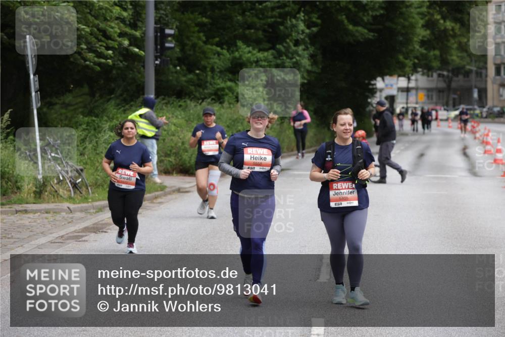 14.06.2026 - REWE Women's Run Jannik Wohlers http://msf.ph/oto/9813041 14.06.2026 11:06:38 Laufen 5558, 5405, 57 meine-sportfotos.de
