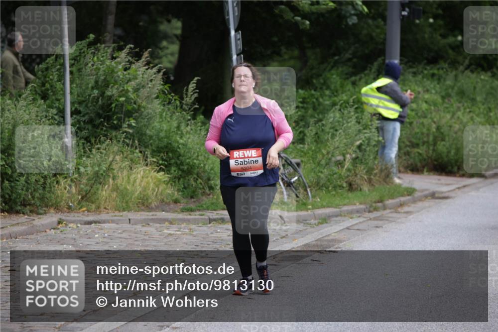 14.06.2026 - REWE Women's Run Jannik Wohlers http://msf.ph/oto/9813130 14.06.2026 11:06:57 Laufen 5304 meine-sportfotos.de