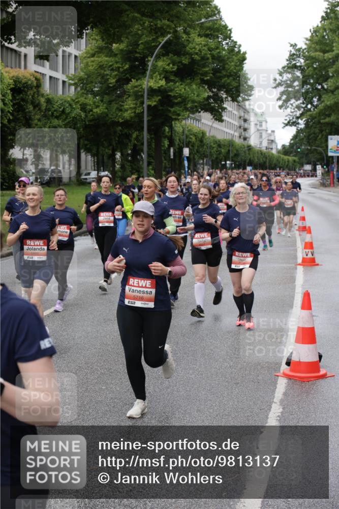 14.06.2026 - REWE Women's Run Jannik Wohlers http://msf.ph/oto/9813137 14.06.2026 10:39:50 Laufen 7, 5716, 7, 6054, 7 meine-sportfotos.de