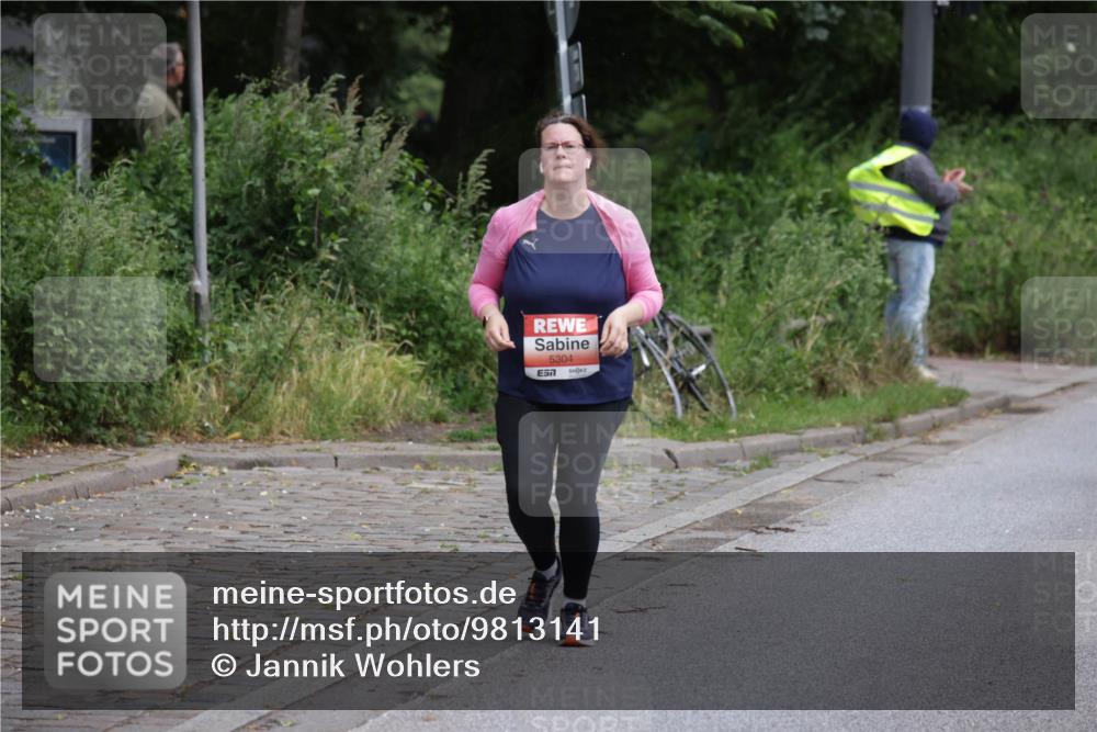 14.06.2026 - REWE Women's Run Jannik Wohlers http://msf.ph/oto/9813141 14.06.2026 11:06:57 Laufen 5304 meine-sportfotos.de