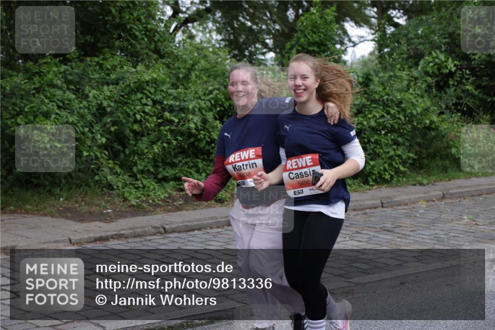 14.06.2026 - REWE Women's Run Jannik Wohlers http://msf.ph/oto/9813336 14.06.2026 11:07:54 Laufen 5498, 5496, 7 meine-sportfotos.de