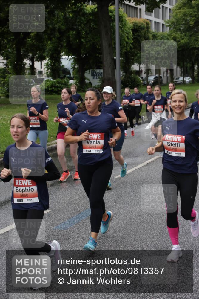 14.06.2026 - REWE Women's Run Jannik Wohlers http://msf.ph/oto/9813357 14.06.2026 10:40:17 Laufen 5650, 5274, 7, 5892 meine-sportfotos.de