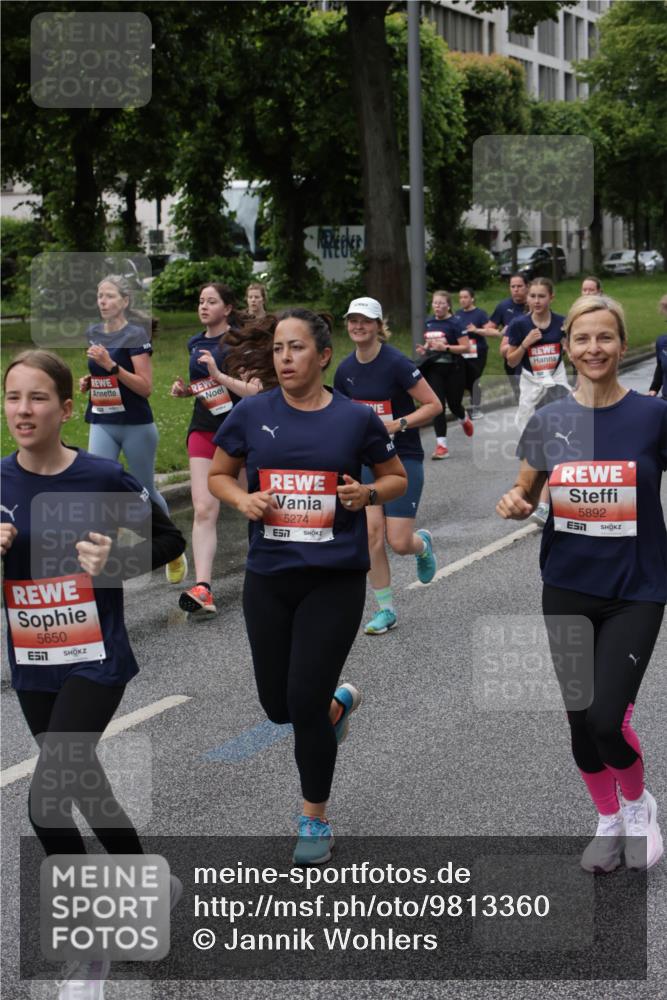 14.06.2026 - REWE Women's Run Jannik Wohlers http://msf.ph/oto/9813360 14.06.2026 10:40:17 Laufen 5650, 5274, 57, 5892, 7 meine-sportfotos.de