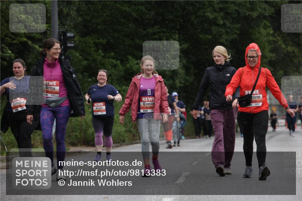 14.06.2026 - REWE Women's Run Jannik Wohlers http://msf.ph/oto/9813383 14.06.2026 11:08:14 Laufen 5011, 57, 5008, 7, 010 meine-sportfotos.de