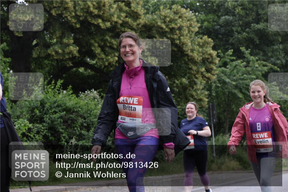 14.06.2026 - REWE Women's Run Jannik Wohlers http://msf.ph/oto/9813426 14.06.2026 11:08:21 Laufen 5011, 5008 meine-sportfotos.de