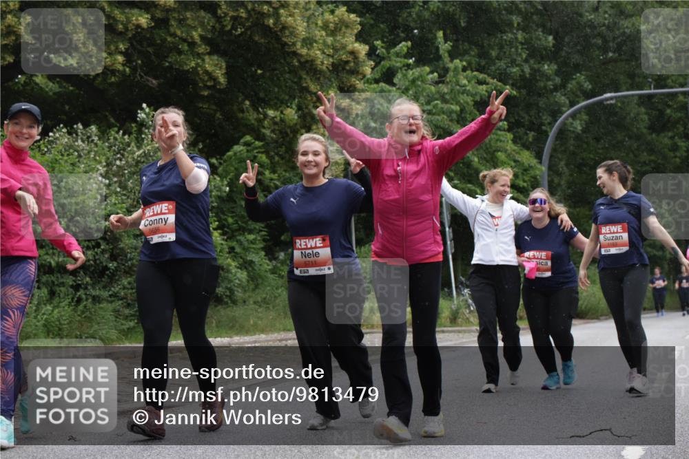 14.06.2026 - REWE Women's Run Jannik Wohlers http://msf.ph/oto/9813479 14.06.2026 11:08:42 Laufen 5656, 5711 meine-sportfotos.de