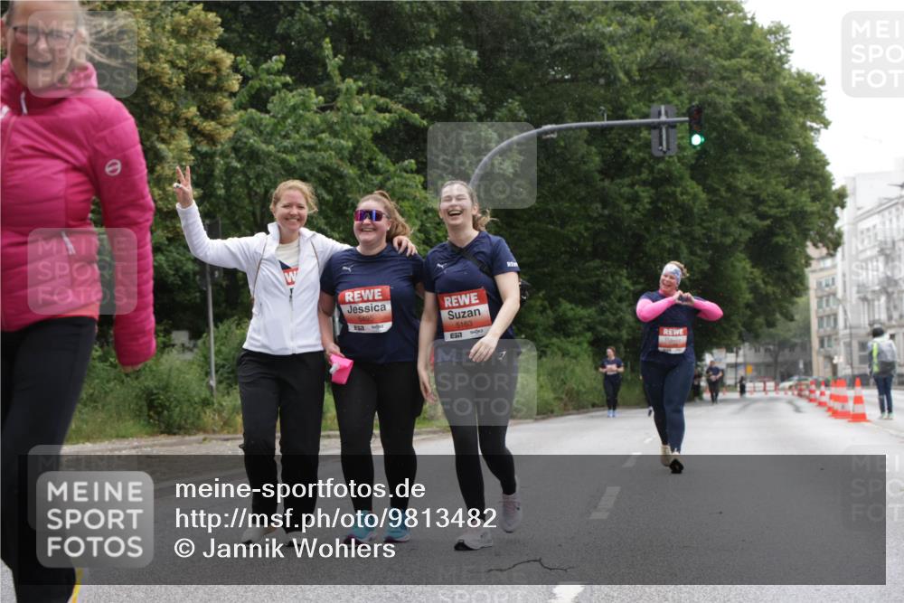 14.06.2026 - REWE Women's Run Jannik Wohlers http://msf.ph/oto/9813482 14.06.2026 11:08:43 Laufen 5495, 5163, 7 meine-sportfotos.de