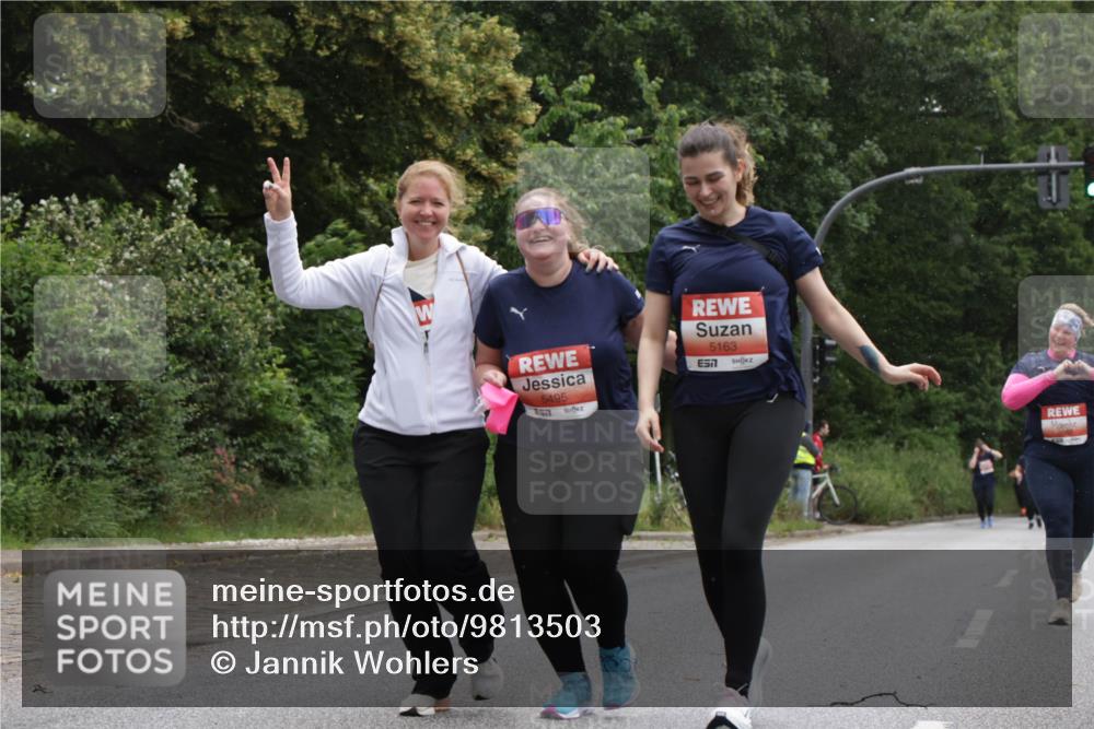 14.06.2026 - REWE Women's Run Jannik Wohlers http://msf.ph/oto/9813503 14.06.2026 11:08:44 Laufen 5495, 17, 5163, 7 meine-sportfotos.de