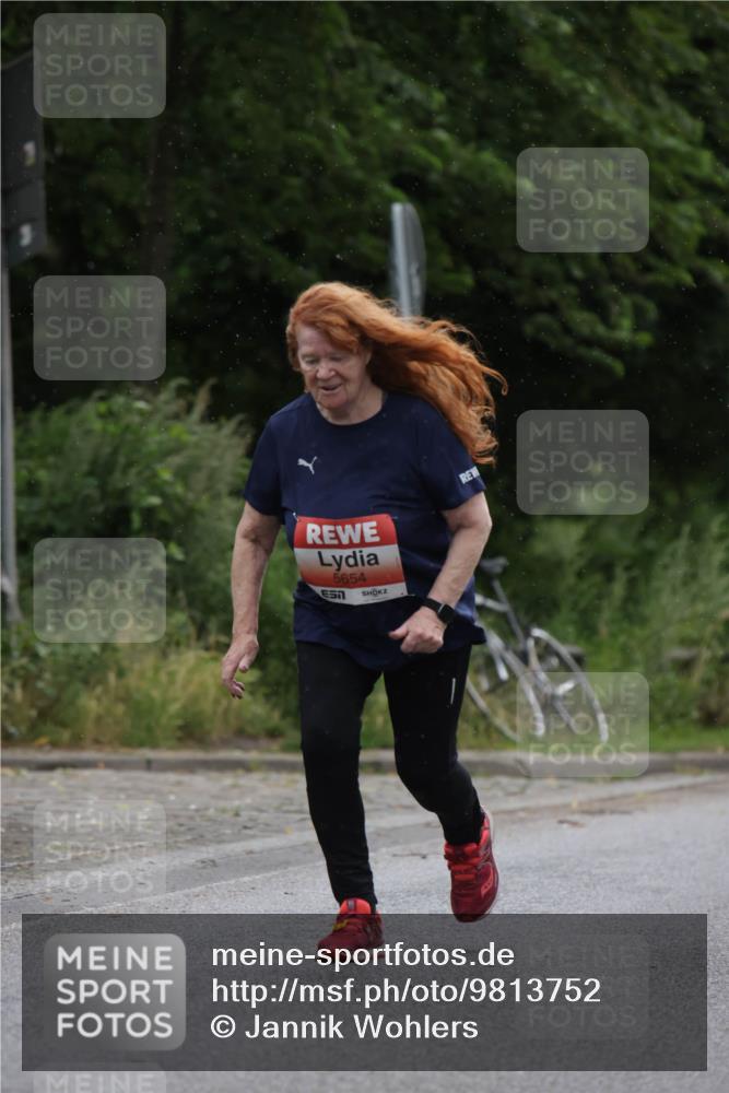 14.06.2026 - REWE Women's Run Jannik Wohlers http://msf.ph/oto/9813752 14.06.2026 11:10:30 Laufen 5654 meine-sportfotos.de