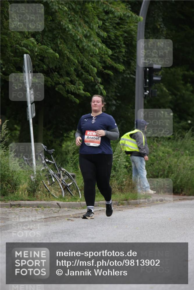 14.06.2026 - REWE Women's Run Jannik Wohlers http://msf.ph/oto/9813902 14.06.2026 11:11:55 Laufen 5622, 517 meine-sportfotos.de