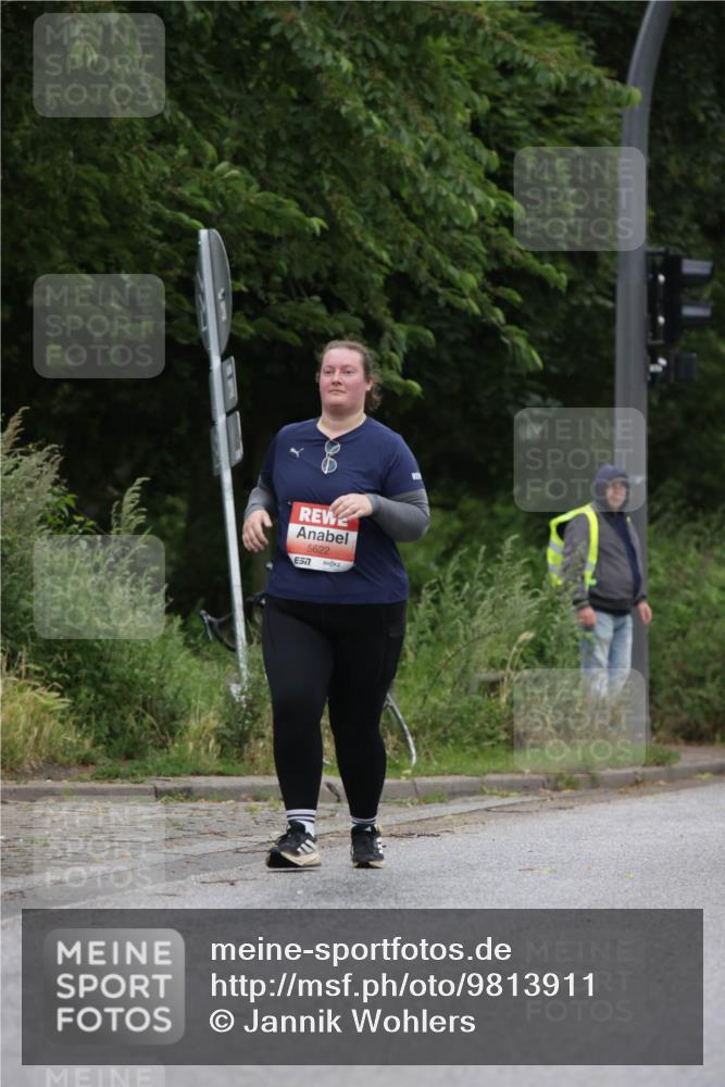 14.06.2026 - REWE Women's Run Jannik Wohlers http://msf.ph/oto/9813911 14.06.2026 11:11:56 Laufen 5622, 577 meine-sportfotos.de