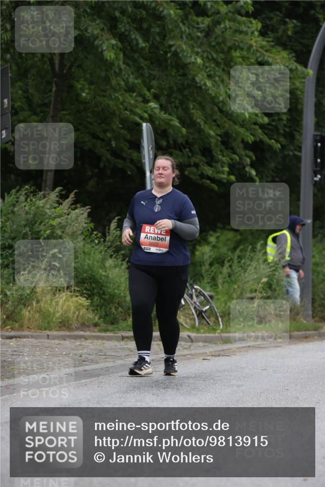 14.06.2026 - REWE Women's Run Jannik Wohlers http://msf.ph/oto/9813915 14.06.2026 11:11:57 Laufen 5622, 577 meine-sportfotos.de