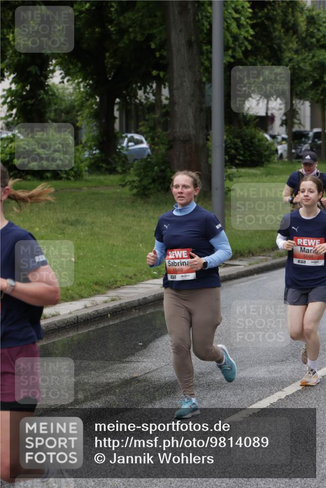 14.06.2026 - REWE Women's Run Jannik Wohlers http://msf.ph/oto/9814089 14.06.2026 10:39:35 Laufen 5569, 517, 5595 meine-sportfotos.de