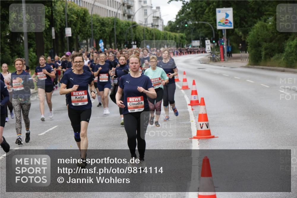 14.06.2026 - REWE Women's Run Jannik Wohlers http://msf.ph/oto/9814114 14.06.2026 10:39:42 Laufen 5455, 57, 5886, 7 meine-sportfotos.de