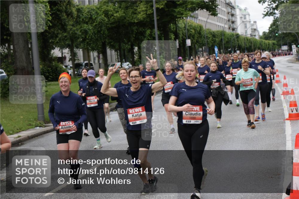 14.06.2026 - REWE Women's Run Jannik Wohlers http://msf.ph/oto/9814126 14.06.2026 10:39:44 Laufen 5966, 5455, 657, 5886, 57 meine-sportfotos.de