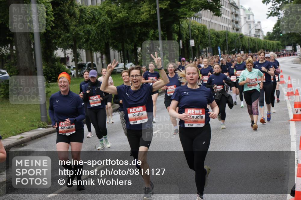 14.06.2026 - REWE Women's Run Jannik Wohlers http://msf.ph/oto/9814127 14.06.2026 10:39:44 Laufen 5966, 5455, 7, 5886, 7 meine-sportfotos.de