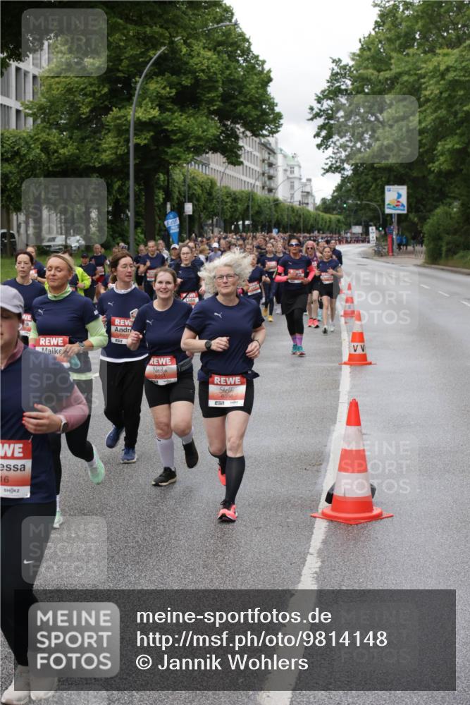 14.06.2026 - REWE Women's Run Jannik Wohlers http://msf.ph/oto/9814148 14.06.2026 10:39:50 Laufen 16, 6, 00, 6054, 6056 meine-sportfotos.de