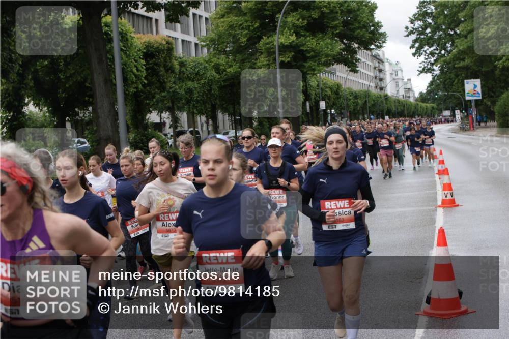 14.06.2026 - REWE Women's Run Jannik Wohlers http://msf.ph/oto/9814185 14.06.2026 10:39:59 Laufen 5196, 57, 5873, 57, 5322, 57, 183, 57 meine-sportfotos.de