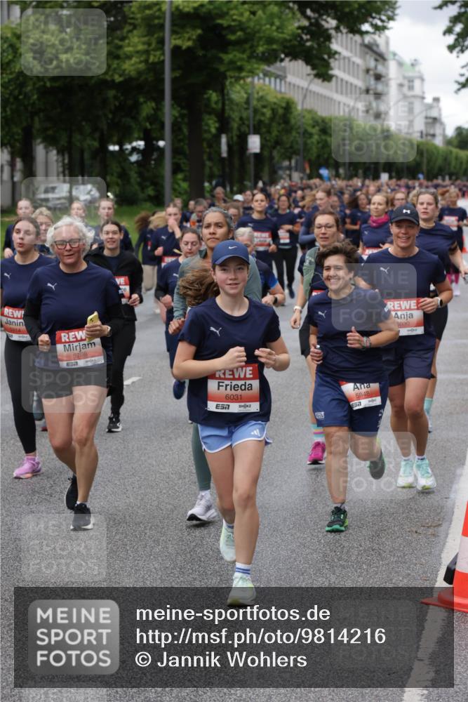 14.06.2026 - REWE Women's Run Jannik Wohlers http://msf.ph/oto/9814216 14.06.2026 10:40:08 Laufen 5914, 5798, 7, 6031, 5948, 57, 6030 meine-sportfotos.de