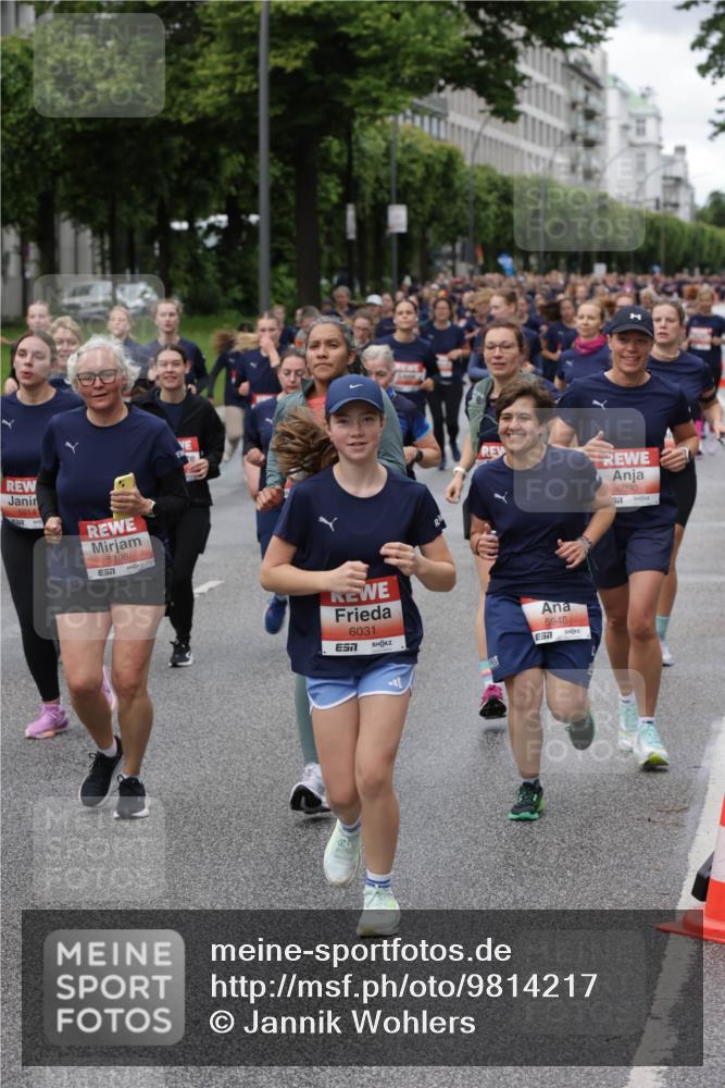 14.06.2026 - REWE Women's Run Jannik Wohlers http://msf.ph/oto/9814217 14.06.2026 10:40:08 Laufen 62, 5914, 5798, 6031, 5948, 7, 6030 meine-sportfotos.de