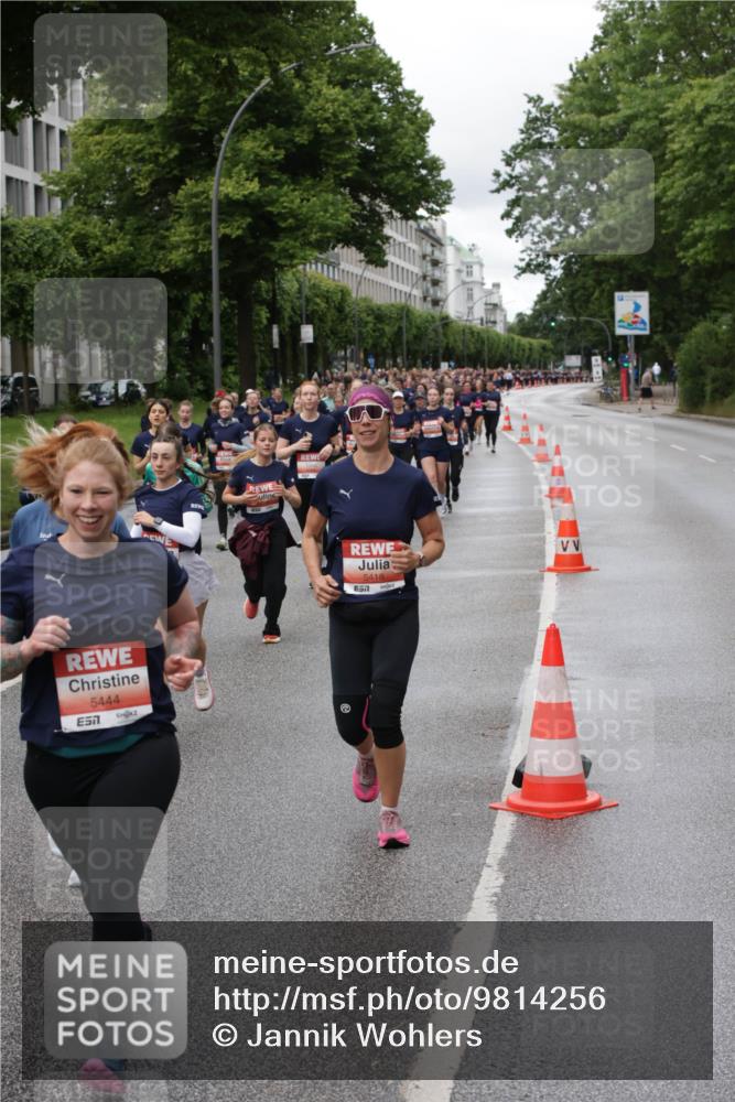 14.06.2026 - REWE Women's Run Jannik Wohlers http://msf.ph/oto/9814256 14.06.2026 10:40:20 Laufen 5444, 5418, 7 meine-sportfotos.de