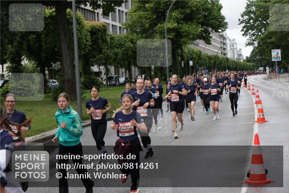14.06.2026 - REWE Women's Run Jannik Wohlers http://msf.ph/oto/9814261 14.06.2026 10:40:22 Laufen 5529 meine-sportfotos.de