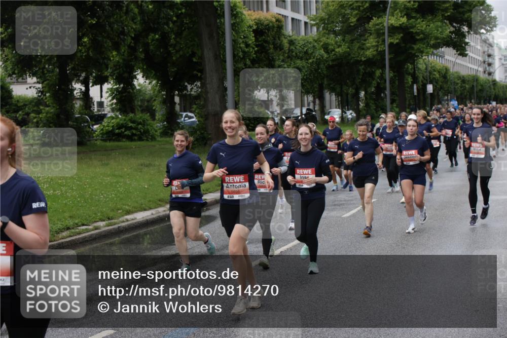 14.06.2026 - REWE Women's Run Jannik Wohlers http://msf.ph/oto/9814270 14.06.2026 10:40:25 Laufen 5656 meine-sportfotos.de