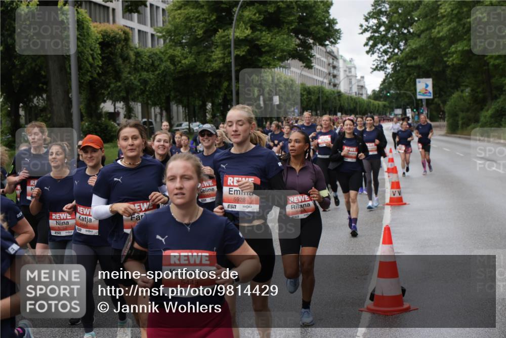 14.06.2026 - REWE Women's Run Jannik Wohlers http://msf.ph/oto/9814429 14.06.2026 10:40:50 Laufen 5282, 5341, 5928, 7, 5486, 5445, 7 meine-sportfotos.de