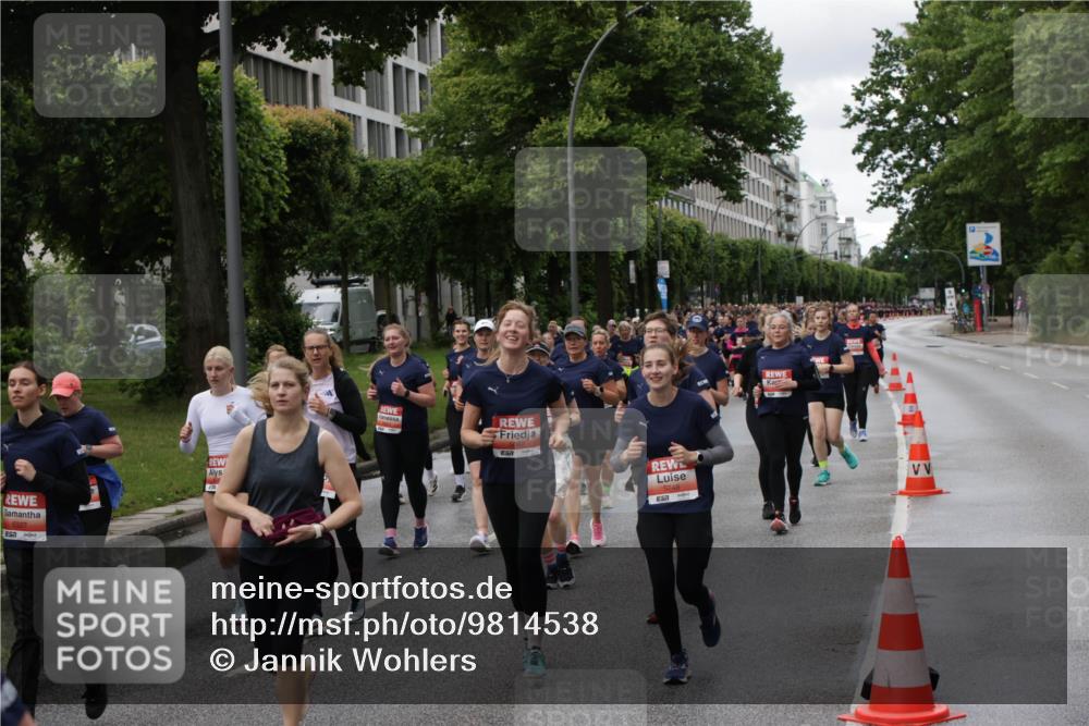 14.06.2026 - REWE Women's Run Jannik Wohlers http://msf.ph/oto/9814538 14.06.2026 10:41:13 Laufen 5 meine-sportfotos.de