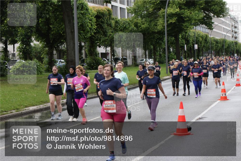 14.06.2026 - REWE Women's Run Jannik Wohlers http://msf.ph/oto/9814896 14.06.2026 10:42:24 Laufen 5100 meine-sportfotos.de