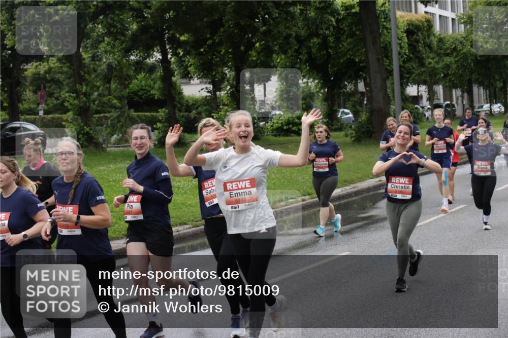 14.06.2026 - REWE Women's Run Jannik Wohlers http://msf.ph/oto/9815009 14.06.2026 10:42:41 Laufen 5300, 1987, 5761, 7, 5136 meine-sportfotos.de