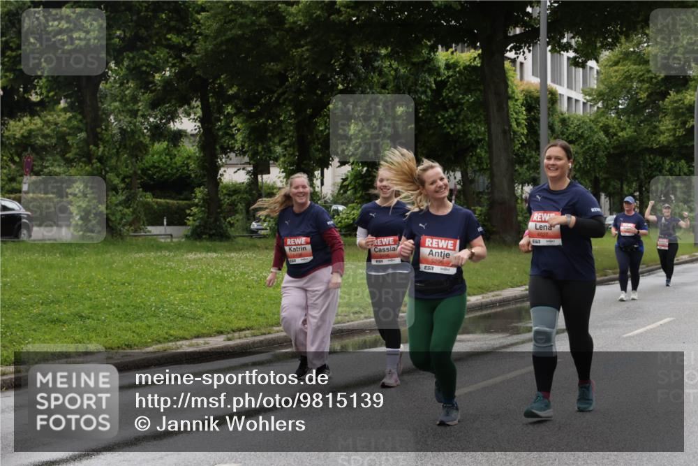 14.06.2026 - REWE Women's Run Jannik Wohlers http://msf.ph/oto/9815139 14.06.2026 10:43:09 Laufen 5296, 6027, 577 meine-sportfotos.de