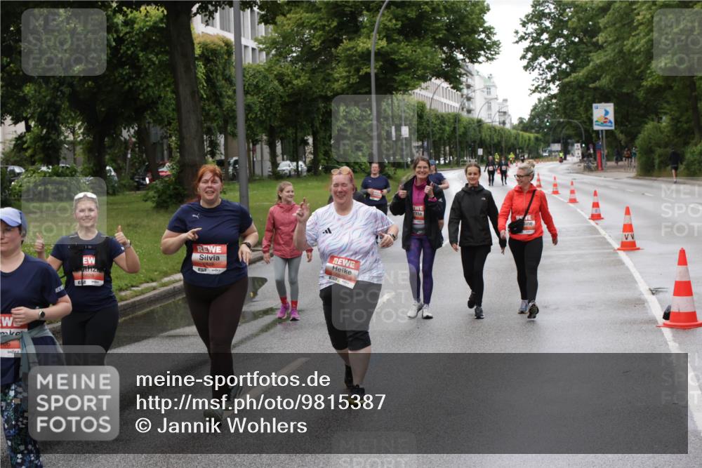 14.06.2026 - REWE Women's Run Jannik Wohlers http://msf.ph/oto/9815387 14.06.2026 10:44:10 Laufen 5628, 6878 meine-sportfotos.de