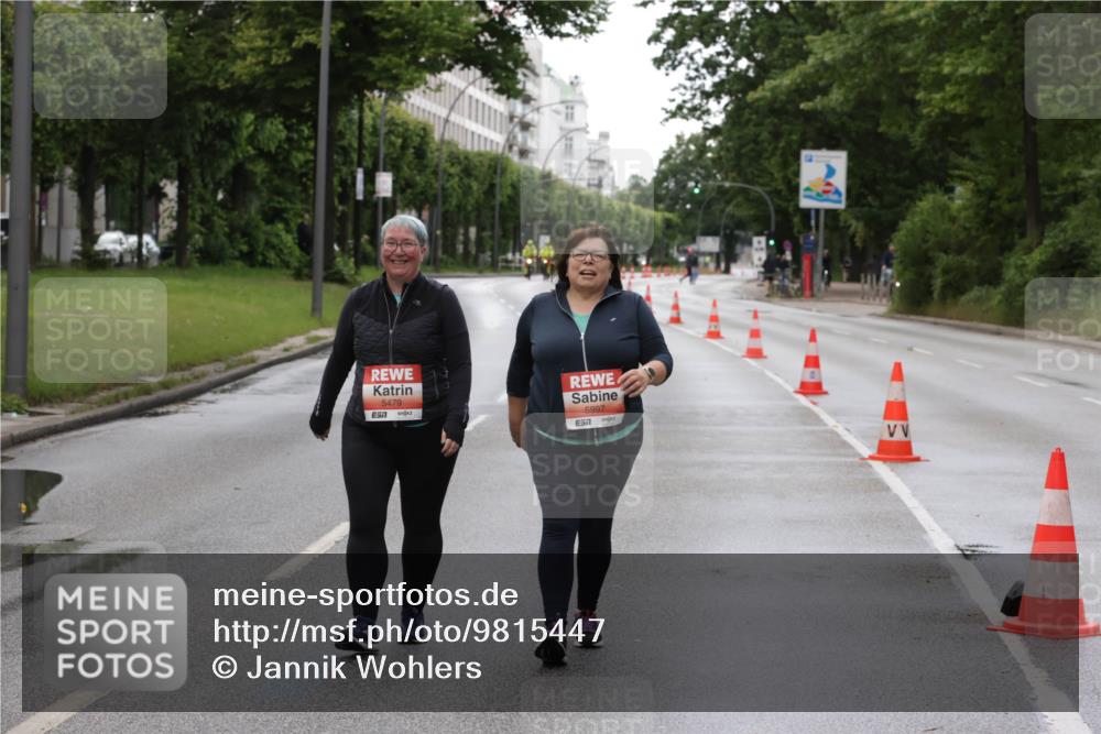 14.06.2026 - REWE Women's Run Jannik Wohlers http://msf.ph/oto/9815447 14.06.2026 10:44:48 Laufen 5479, 7, 5997, 657 meine-sportfotos.de