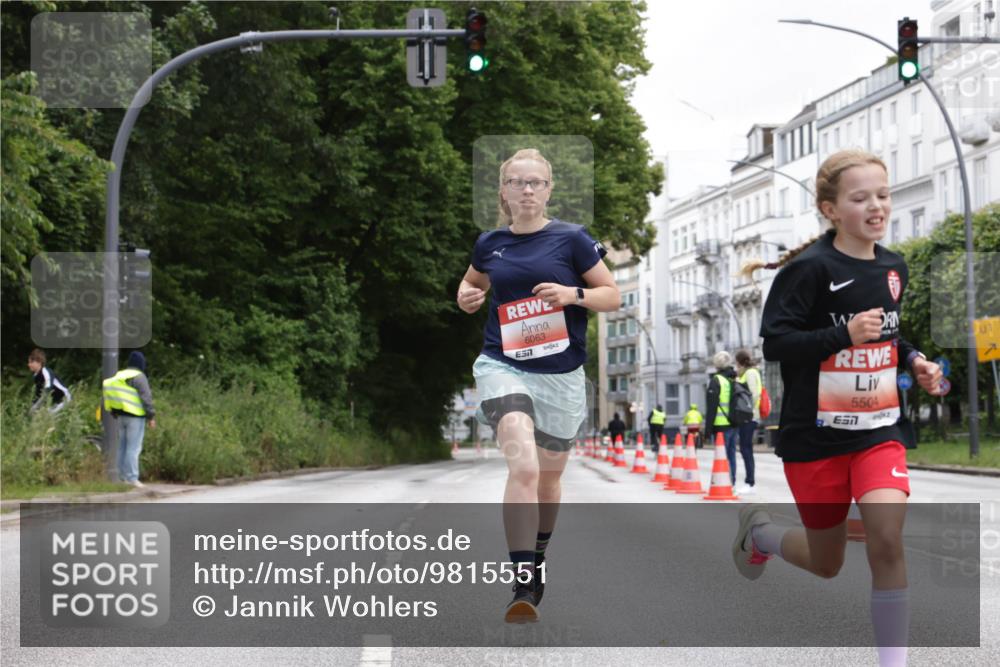 14.06.2026 - REWE Women's Run Jannik Wohlers http://msf.ph/oto/9815551 14.06.2026 10:47:22 Laufen 6063, 31, 5504, 7, 1 meine-sportfotos.de