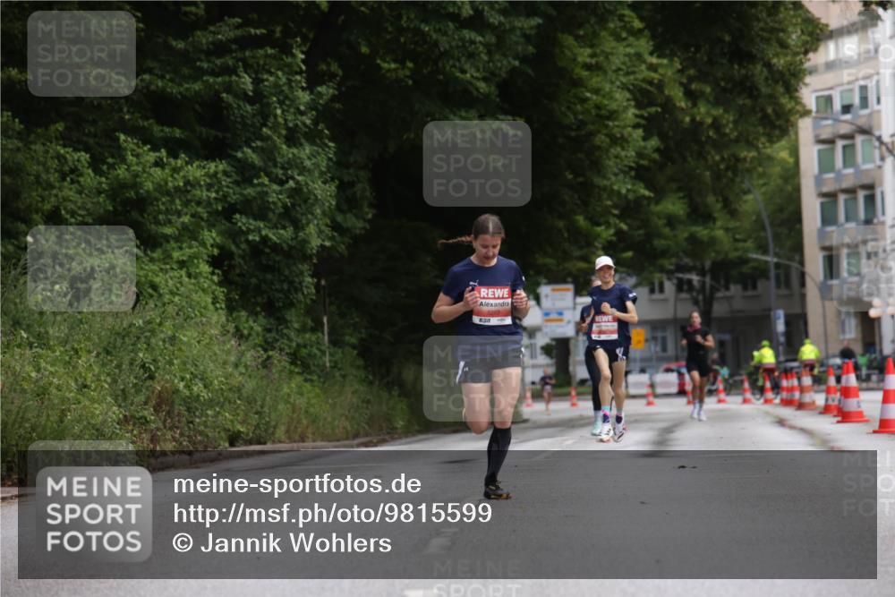14.06.2026 - REWE Women's Run Jannik Wohlers http://msf.ph/oto/9815599 14.06.2026 10:48:07 Laufen 5263, 657, 777 meine-sportfotos.de