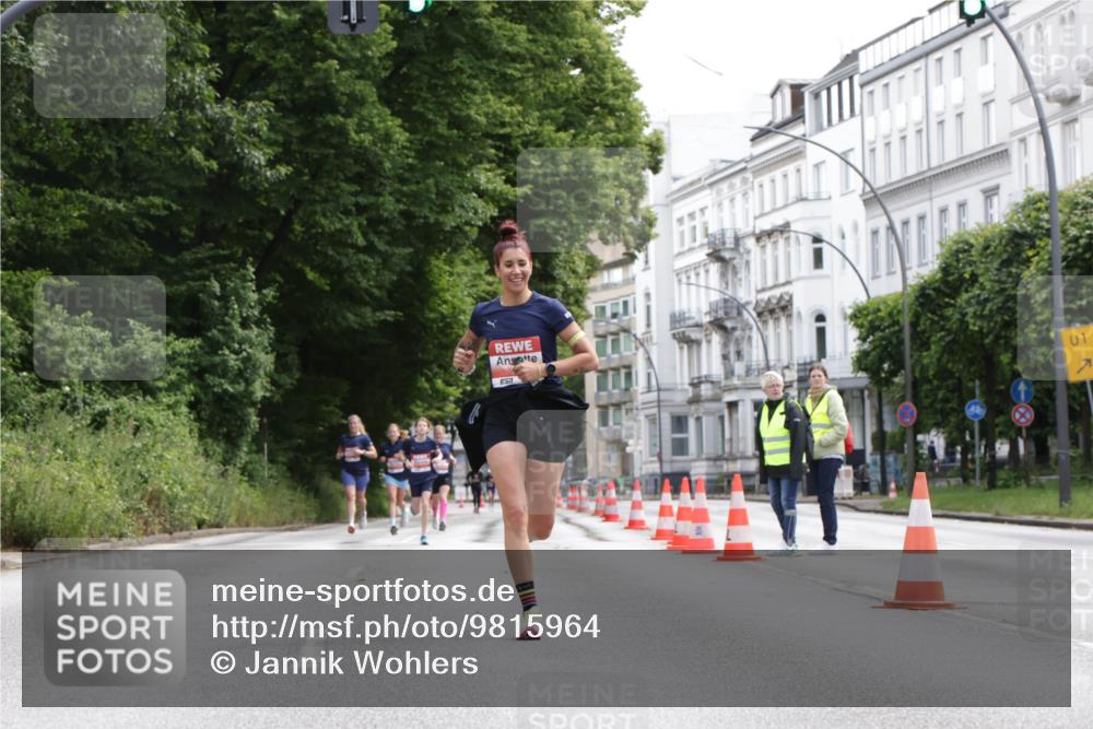14.06.2026 - REWE Women's Run Jannik Wohlers http://msf.ph/oto/9815964 14.06.2026 10:50:03 Laufen 7, 1, 7 meine-sportfotos.de